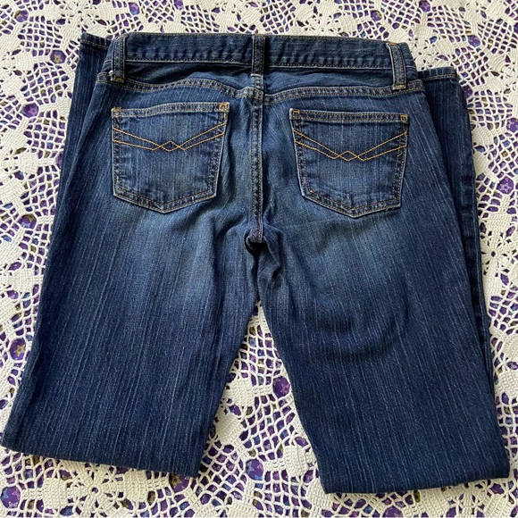 GAP Straight Fit Jeans - Picture 8 of 15